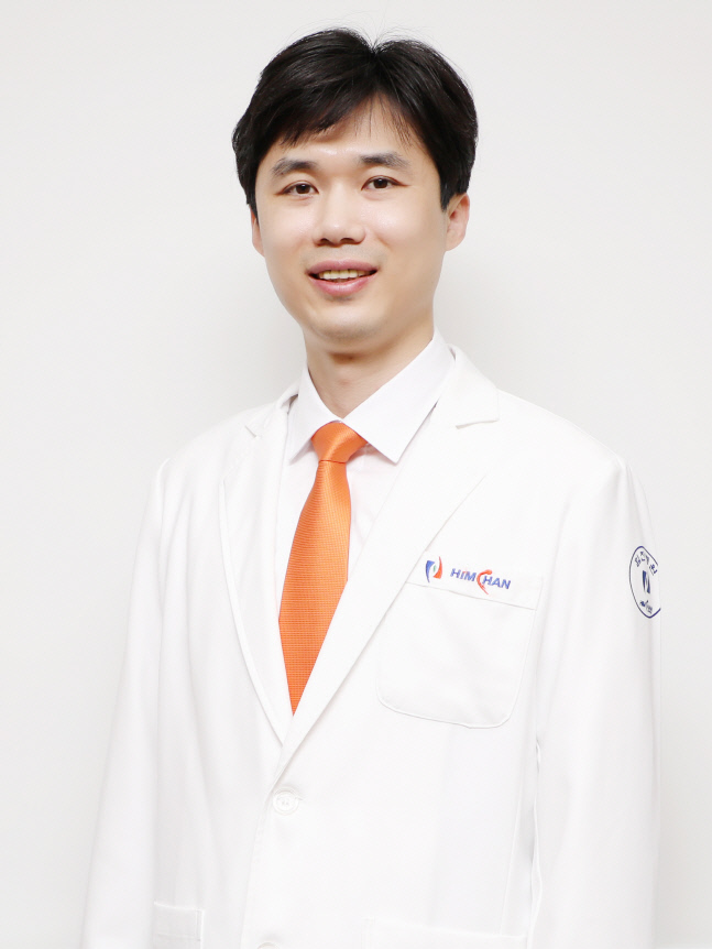 목동힘찬병원 허준영 원장(신경외과 전문의)