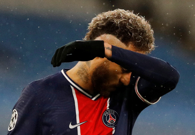 SOCCER-CHAMPIONS-MCI-PSG/REPORT