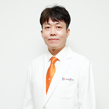 목동힘찬병원 김민규 원장(신경외과 전문의)