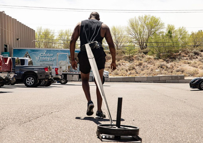 존 존스를 저격한 다니엘 코미어, "3000만 달러? 존 존스는 코너 맥그리거 급이 아니야!"
