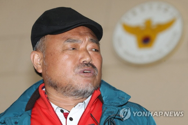 김흥국, 오토바이 접촉사고 해명 "뺑소니 NO 거액의 합의금 요구"[종합]