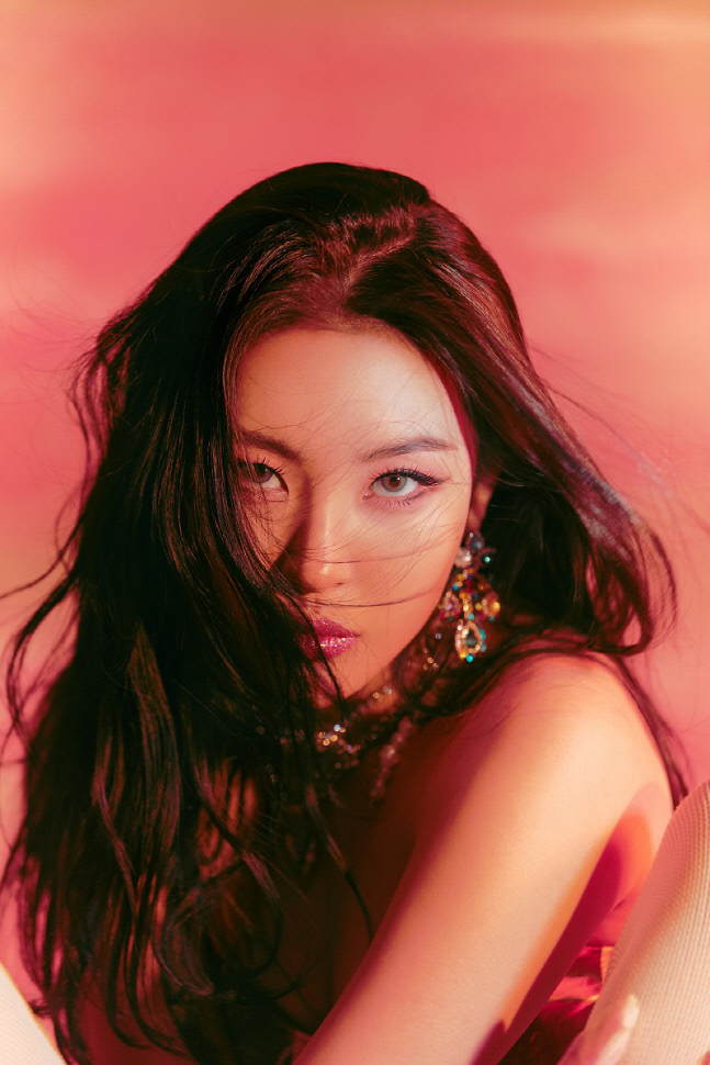 선미, 오늘(10일) 강한나 빈자리 채운다…'볼륨' 스페셜 DJ[공식]