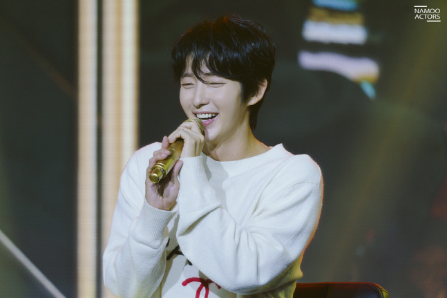 이준기, 日 온라인 팬미팅 성료..국내외 소통 독보적