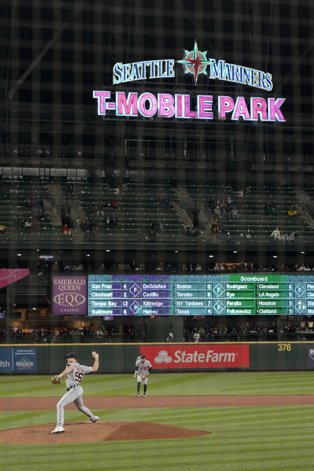 Tigers Mariners Baseball