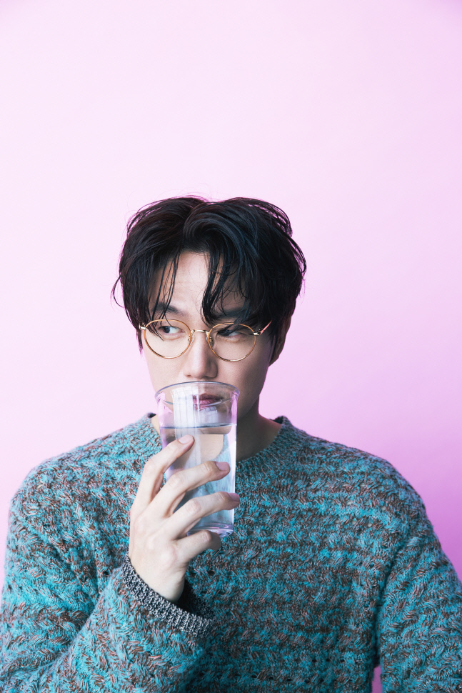 '아이 러브 유' 성시경 "43세에 댄스곡, 열심히 했구나 반응 듣고파"