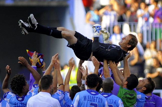 바르셀로나 GK 출신 아르노, 지하철 선로에서 숨진채 발견