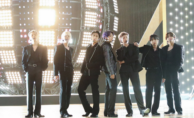 'BBMAs 4관왕' 방탄소년단, '버터'로 전세계 녹이며 그래미 정조준[SS이슈]