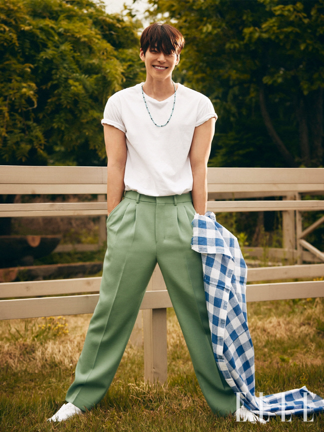 "이러니 안 반해?" '신민아♥' 김우빈,소년+어른美 '화보장인'[★화보]