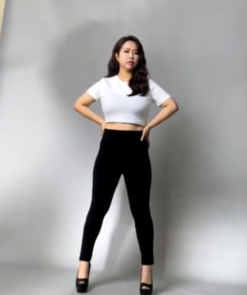 홍현희,날씬 몸매+복근에 동료 연예인들도 감탄..."멋지다"[★SNS]