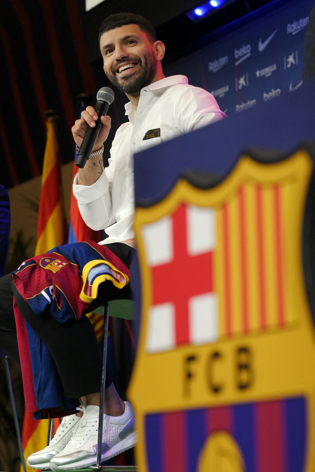 아구에로의 기자회견