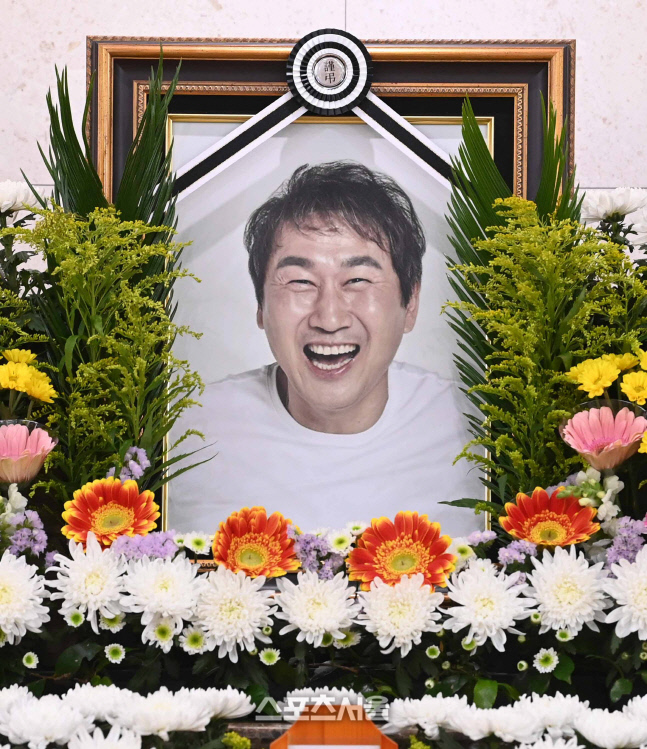 [포토] \'2002 월드컵 영웅\' 故 유상철 감독, 하늘의 별이 되다