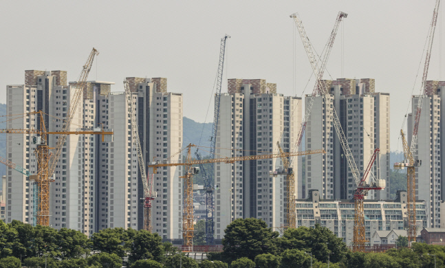 분양가 절반 수준 '반값' 아파트, 역대 청약경쟁률 경신 유력?