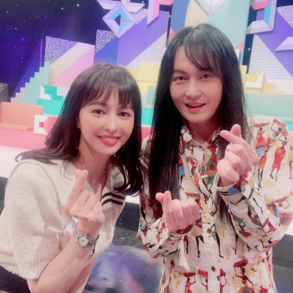 '우즈벡 김태희' 구잘, '대한외국인'서 김경호 '찐팬' 인증