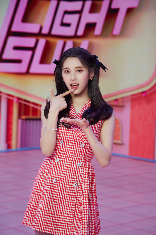 LIGHTSUM_포토월_나영(1)