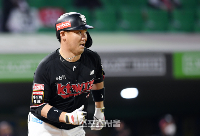 '4명 이탈' 新 부상병동 KT, 백업 활약 중요할 때