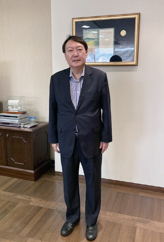 尹, 29일 대권 도전 선언 "국민 여러분께 걸어갈 길 말씀드리겠다"