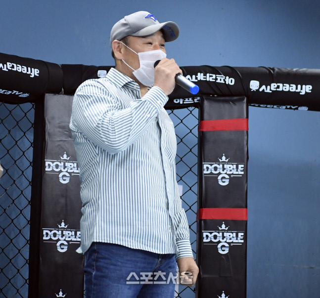 2주만에 넘버링대회를 개최한 이지훈 더블지FC 대표, "선수가 원하면 시간과 장소는 불문이다."