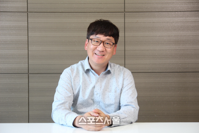 '입질의 추억' 김지민 작가 "수산시장 생존? 마트처럼 바뀌어야 해" [SNS핫스타①]