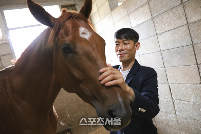 '조교사'로 새로운 도전 나선 이준철 기수