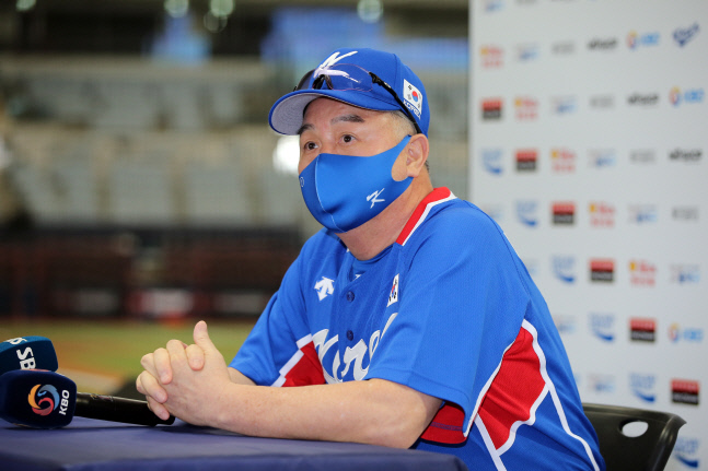 [올림픽] 인터뷰하는 올림픽 야구대표팀 김경문 감독