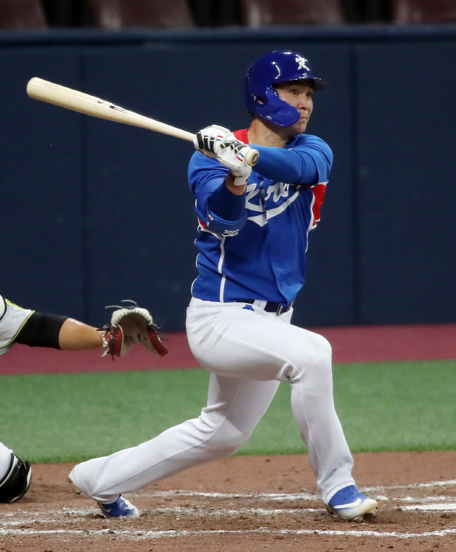 김경문호 LG와 평가전에서 '5출루' 오지환 2번 전진 배치