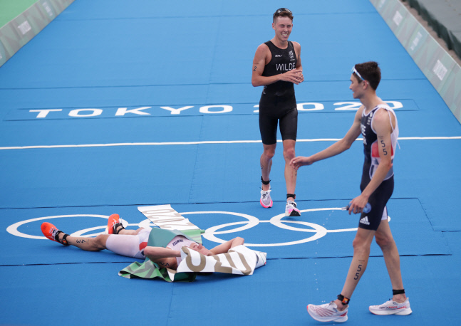 OLYMPICS-2020-TRI/M-OLYMPIC-FNL-000100