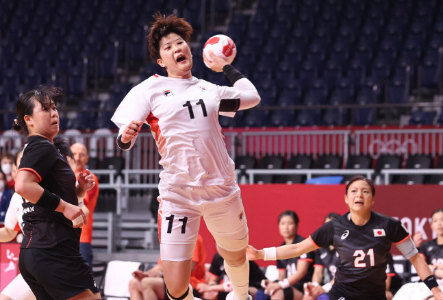 [올림픽] 한일전, 슛하는 류은희