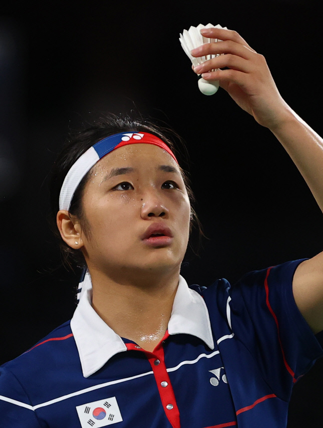 [2020 도쿄] "저의 전부인 배드민턴 역사 쓰겠다"는 안세영, 8강 안착