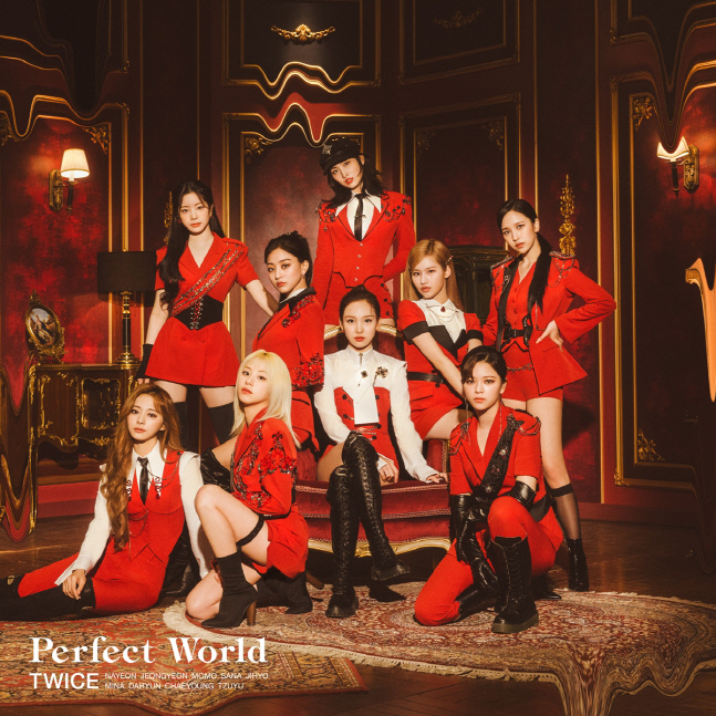 트와이스_일본 정규 3집 Perfect World_오리콘 1위