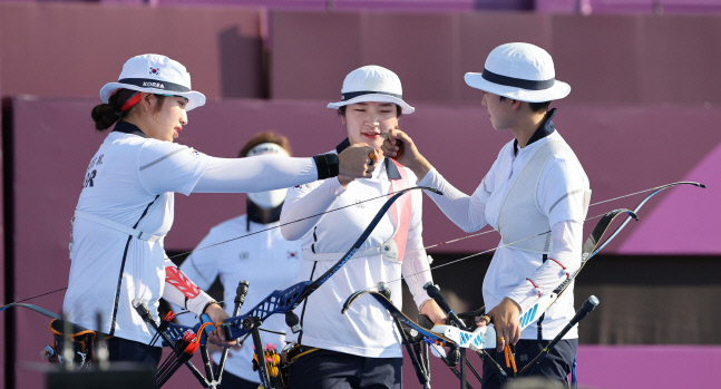 [올림픽] 양궁 여자 단체 결승전 1세트 승리