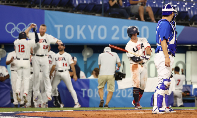 [요코하마 SS현장]'불펜 붕괴' 김경문호, 미국에 완패하며 결승행 실패…동메달결정전으로