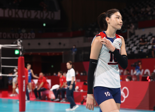 [올림픽] 굳은 표정