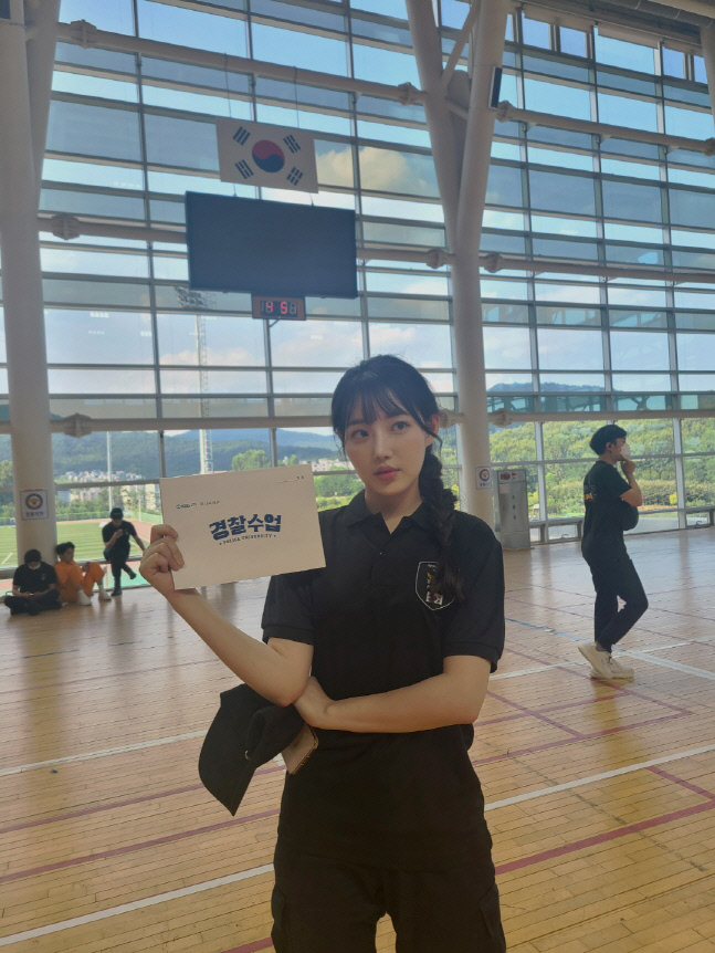 '경찰수업' 민채은, 첫방 본방사수 독려 대본 인증샷