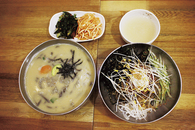 옹심이메밀칼국수와 비빔막국수
