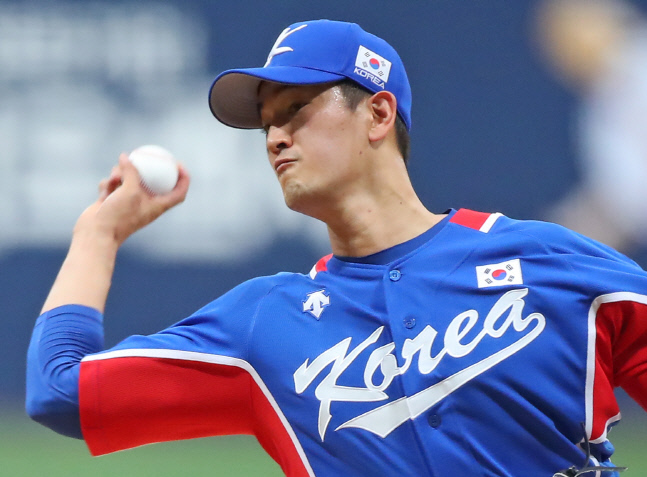 역투하는 올림픽대표팀 고영표