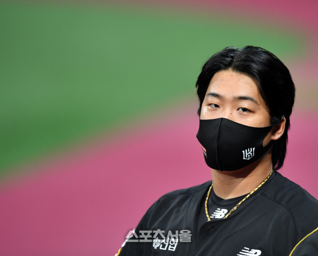 사고는 선수가 쳤는데, 사과는 감독과 구단의 몫?