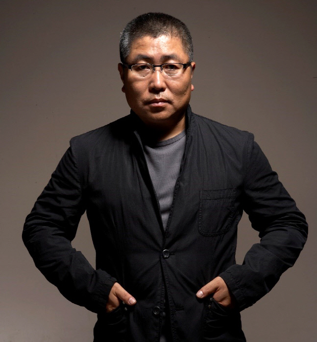 '부유하는 슬픔의 시' 사진전을 연 성남훈 작가, "나에게 사진은 체험적 인문학!"