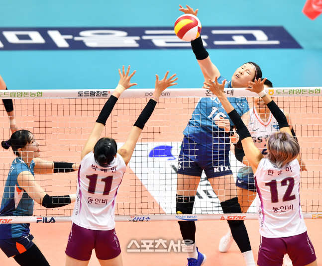 속공시도하는 GS 김유리[포토]