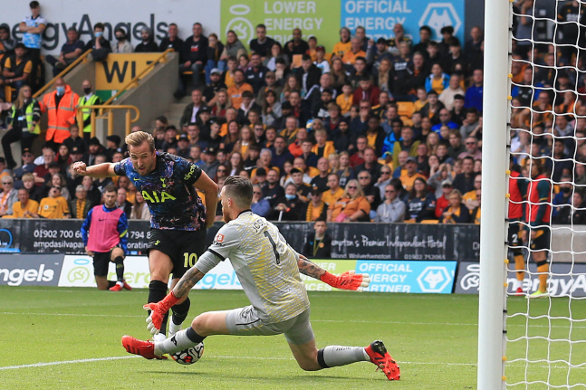 FBL-ENG-PR-WOLVES-TOTTENHAM