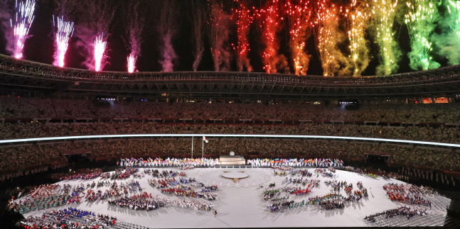 [패럴림픽] 형형색색 불꽃 아래 패럴림픽 개막