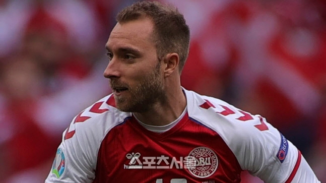 크리스티안 에릭센 25 스카이캡쳐