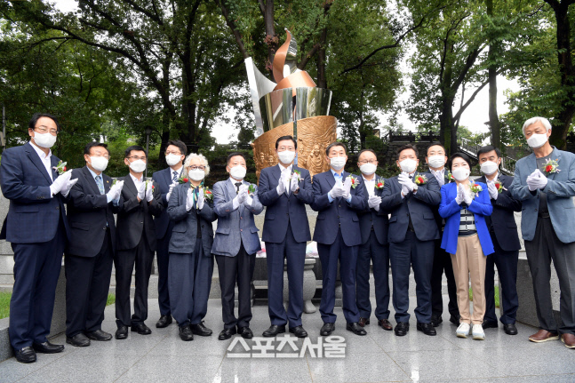 광주광역시 4.19혁명 기념탑 제막식 078