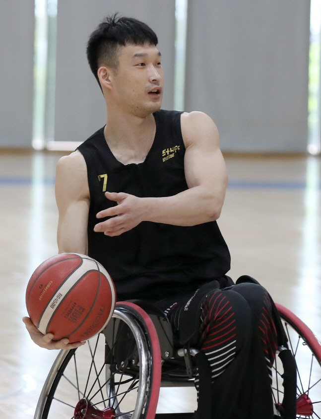 [도쿄패럴림픽]위암 극복한 김태옥, 故 한사현 감독의 못다한 꿈 이룬다...27일 한일전