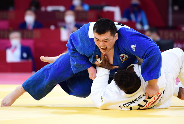 [패럴림픽] 한판승으로 동메달 회득하는 최광근