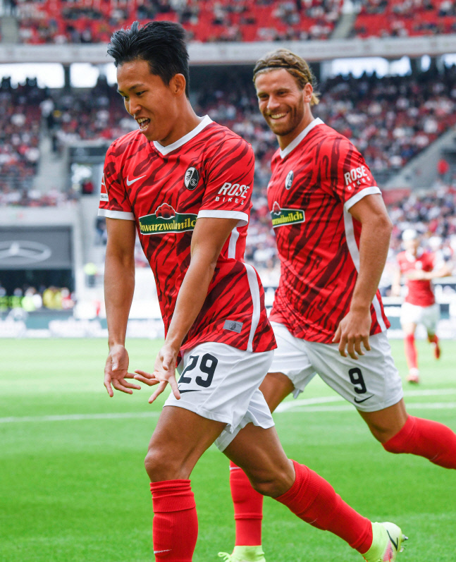 FBL-GER-BUNDESLIGA-STUTTGART-FREIBURG