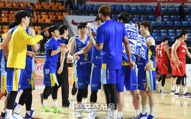 [포토] 삼성 썬더스, S더비... 또 잡았다!