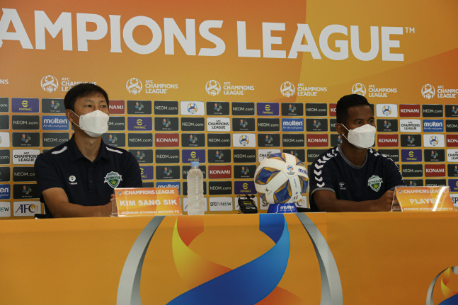 빠툼전 히든카드는 '태잘알' 사살락…전북 8강행 이끈다