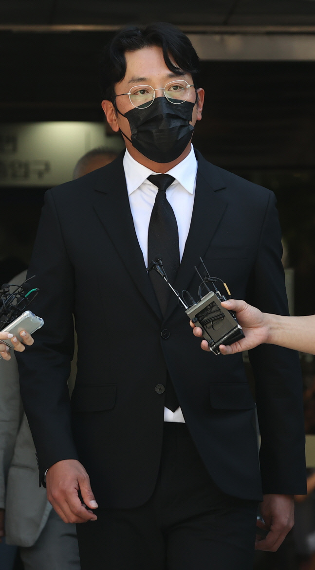 선고공판 마친 하정우