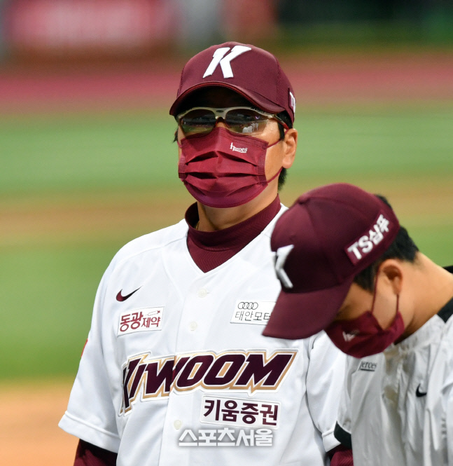 입장 번복한 홍원기 감독 "한현희·안우진 곧 복귀한다"