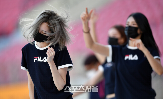 '무아지경' 두산 치어리더[포토]